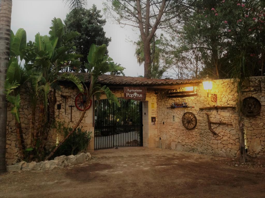 Agriturismo Papyrus Сиракуза Екстериор снимка