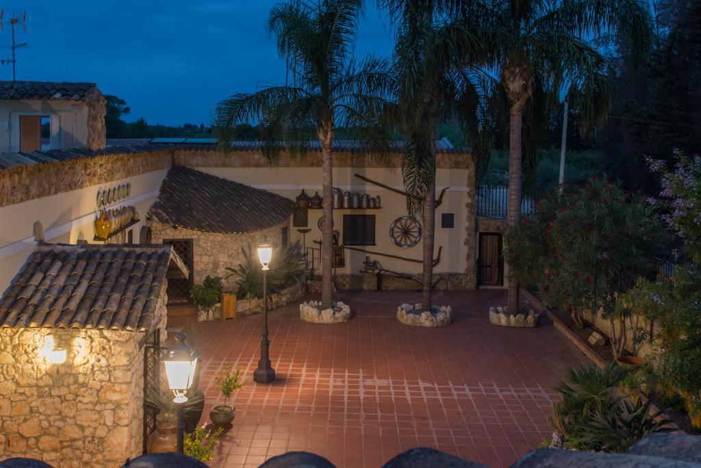 Agriturismo Papyrus Сиракуза Екстериор снимка